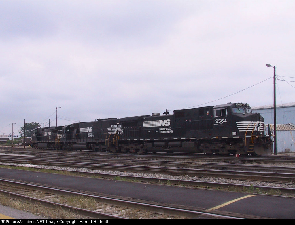 NS 9564 and others back down to their train